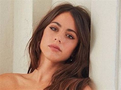 tini stoessel nude|Tini Stoessel derritió la red con un topless desde sus ...